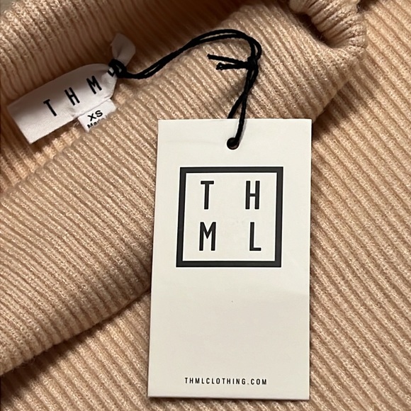 THML Briar Color Block Sweater - Picture 5 of 8